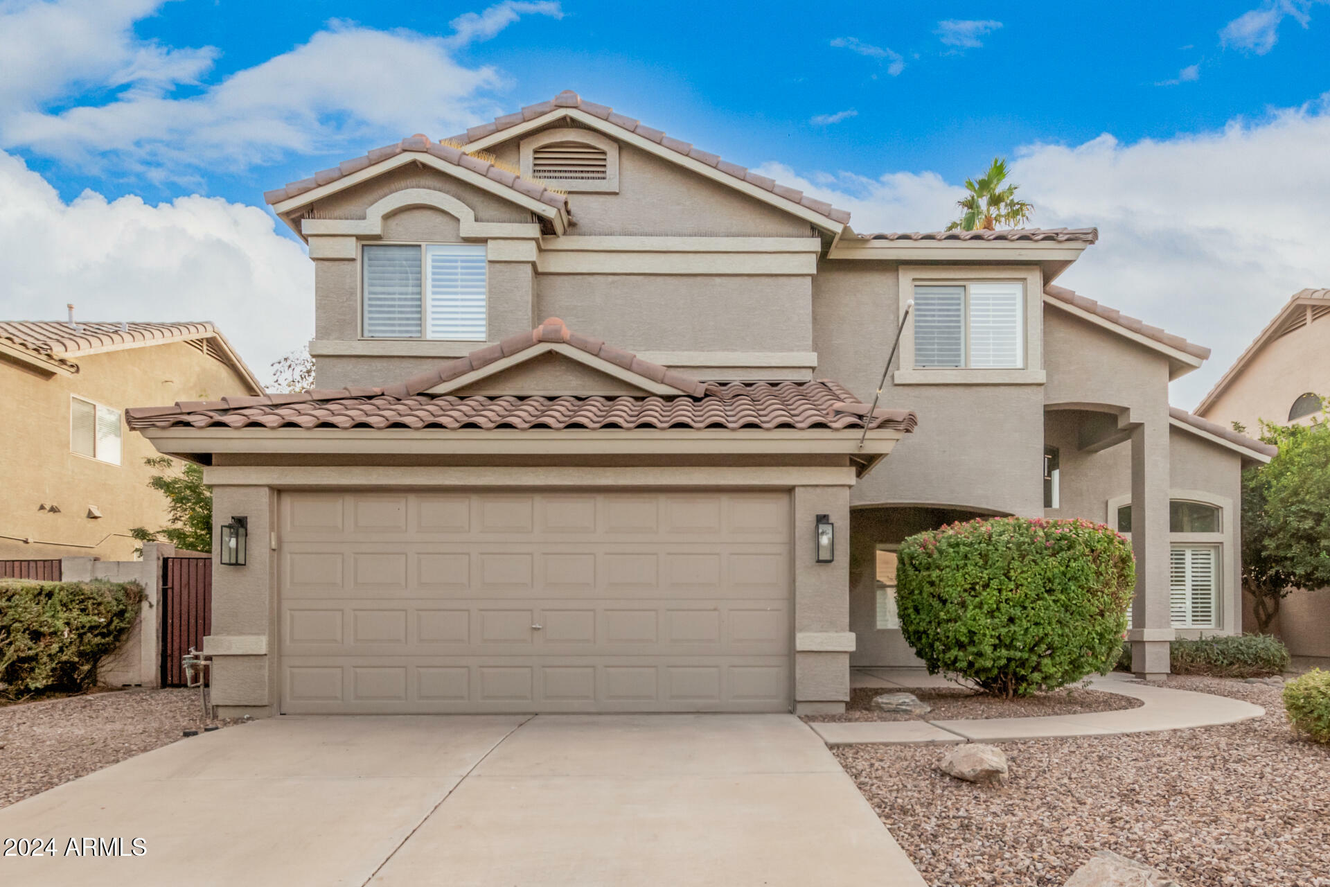 Property Photo:  323 W Myrtle Drive  AZ 85248 