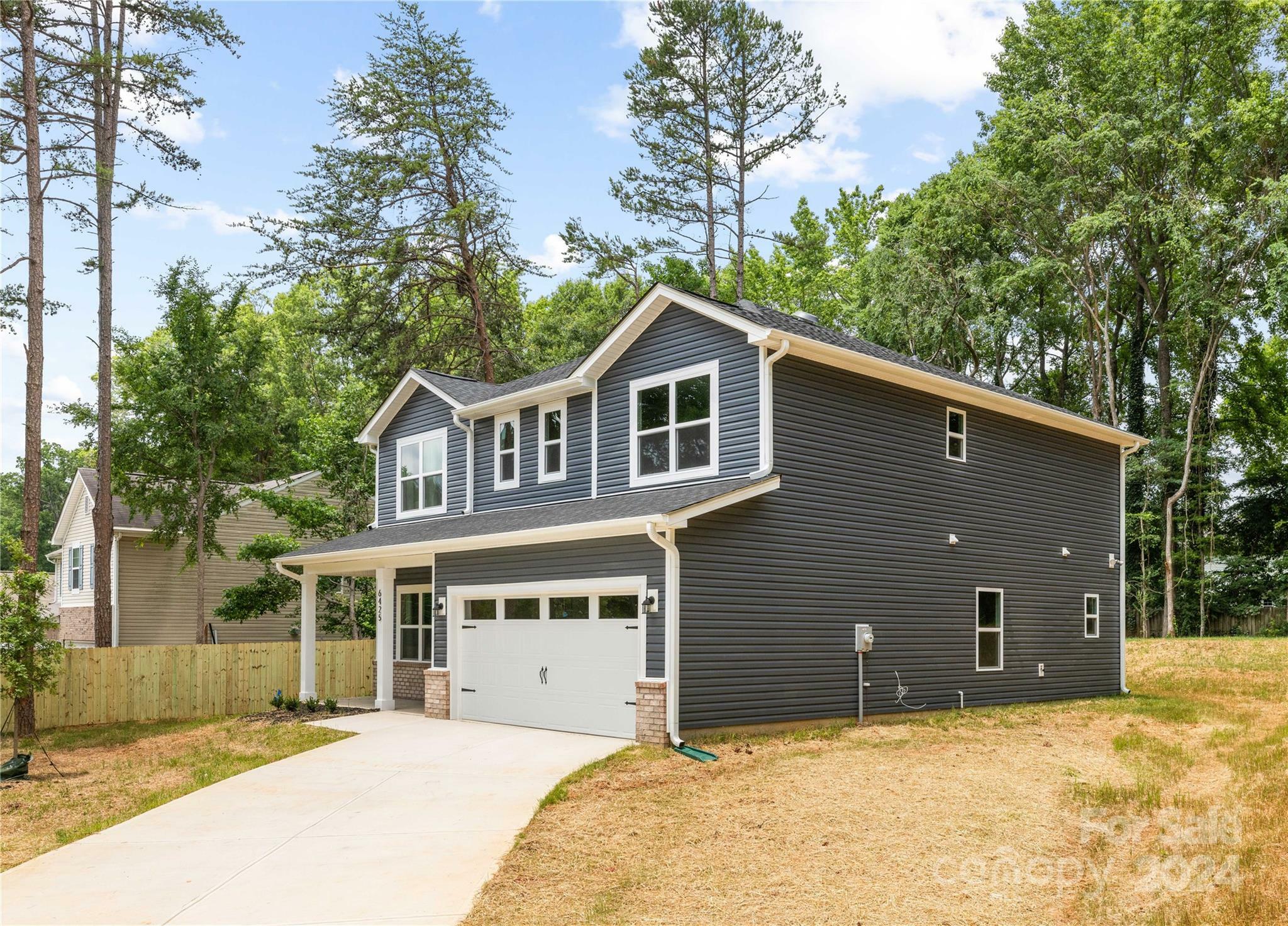 Property Photo:  7415 Linda Lake Drive  NC 28215 