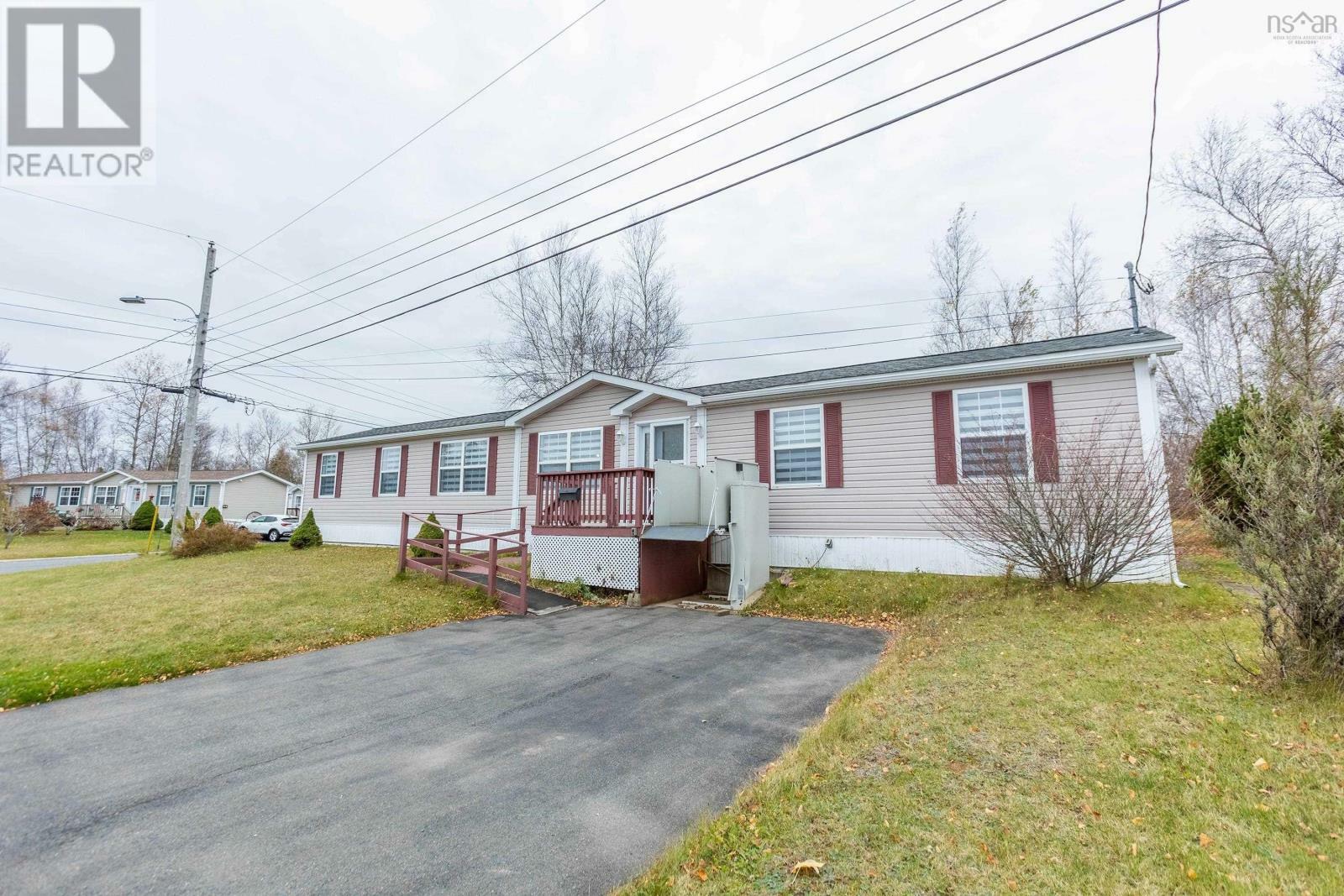 Property Photo:  58 Pinehurst Street  NS B4H 4X4 