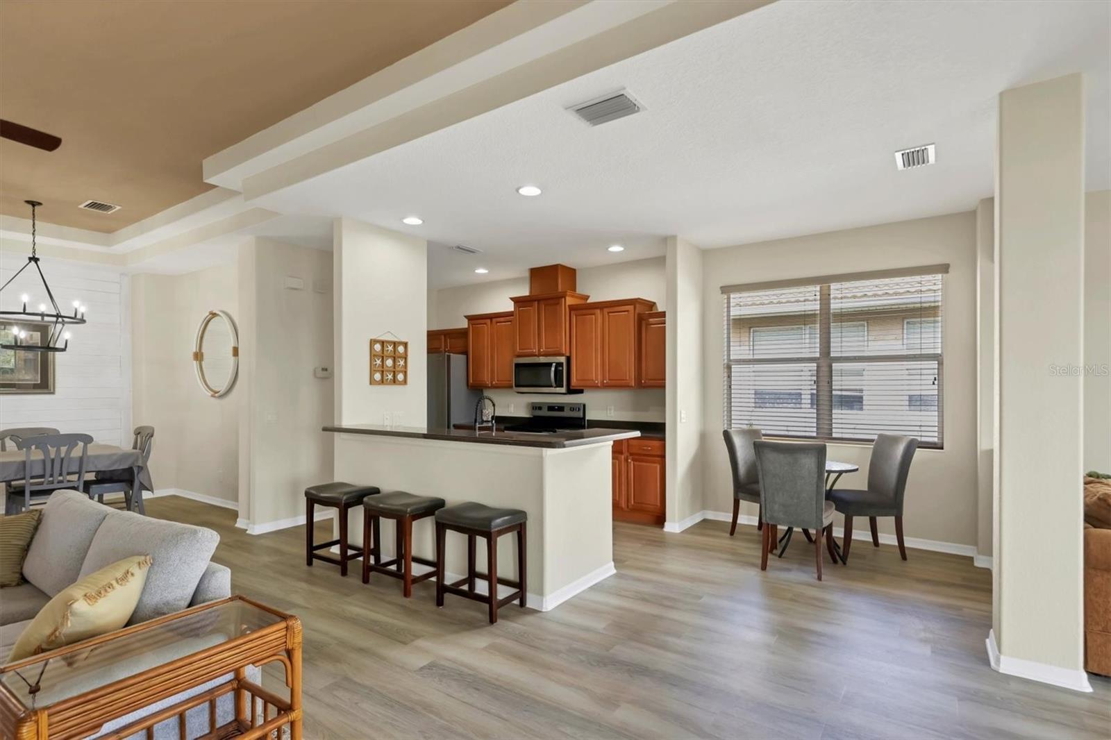 Property Photo: 2163 Chenille Court FL 34292