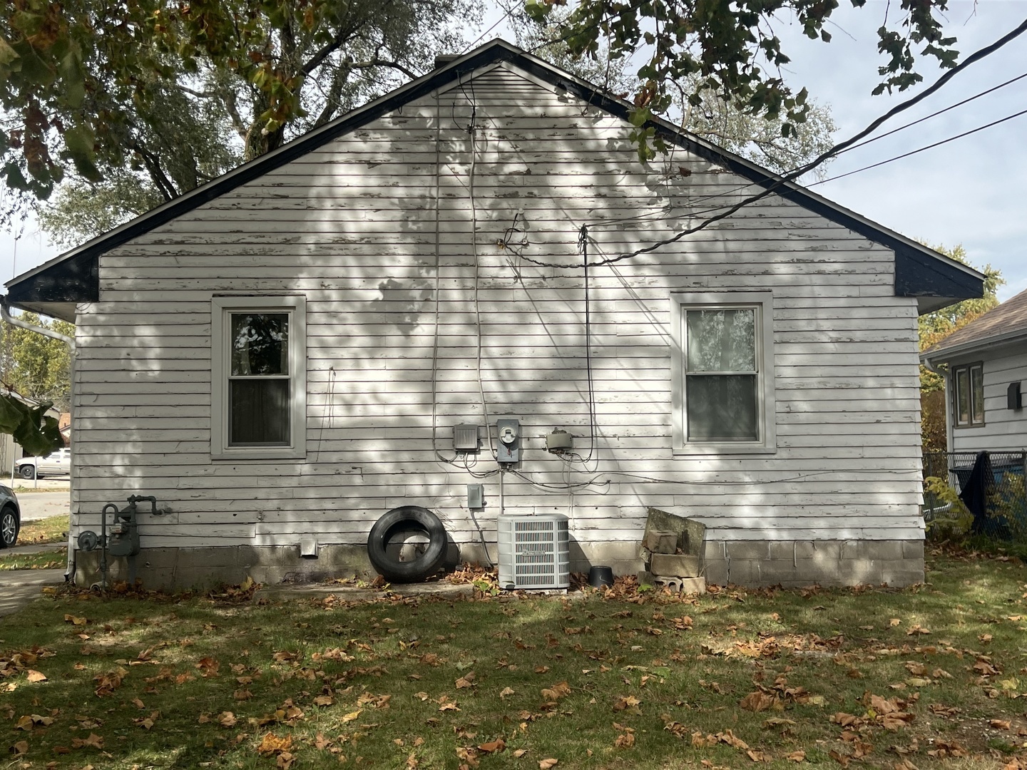 Property Photo:  2116 E Washington Street  IL 60433 