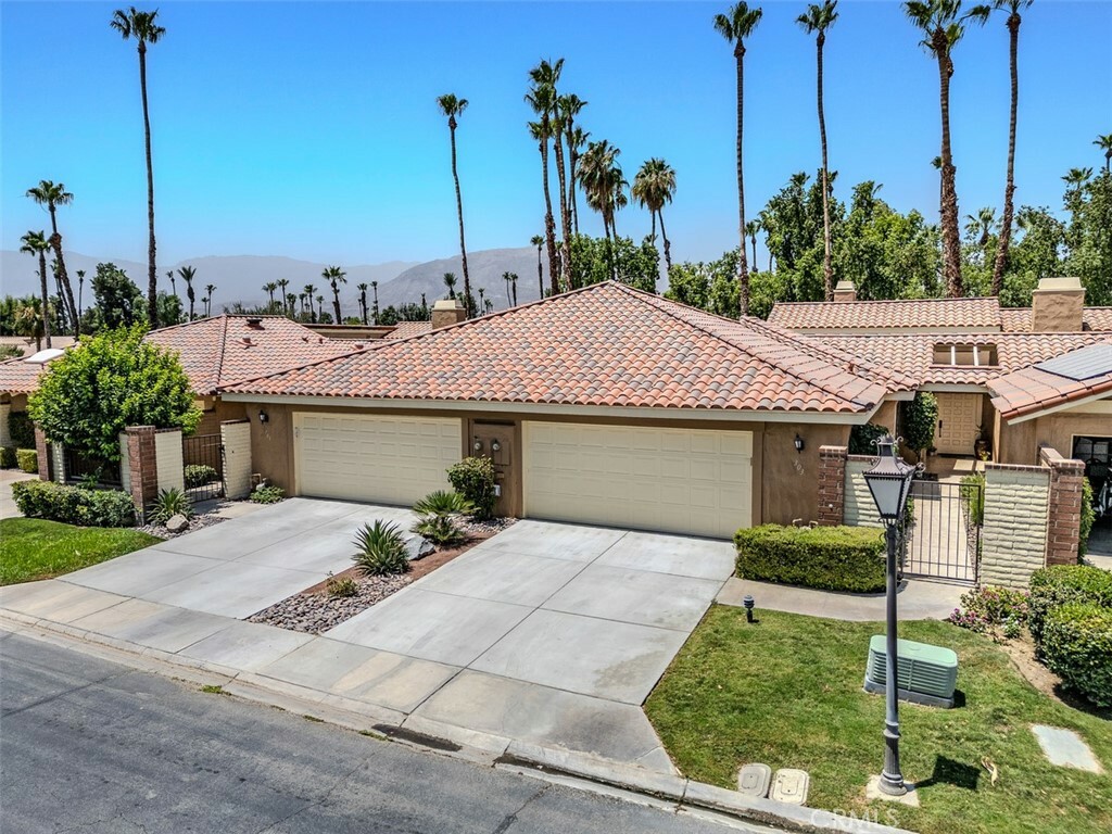 303 Avenida Del Sol  Palm Desert CA 92260 photo