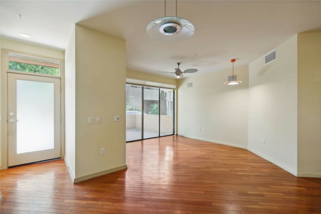 Property Photo:  910 E Palm Canyon Drive 102  CA 92264 