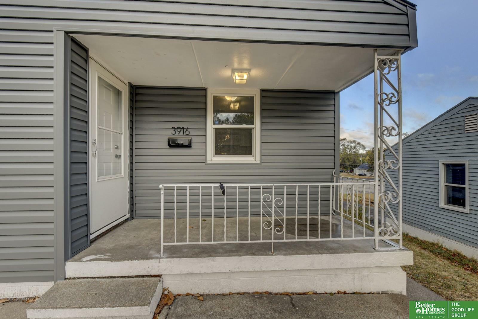 Property Photo:  3916 N 36 Street  NE 68111 