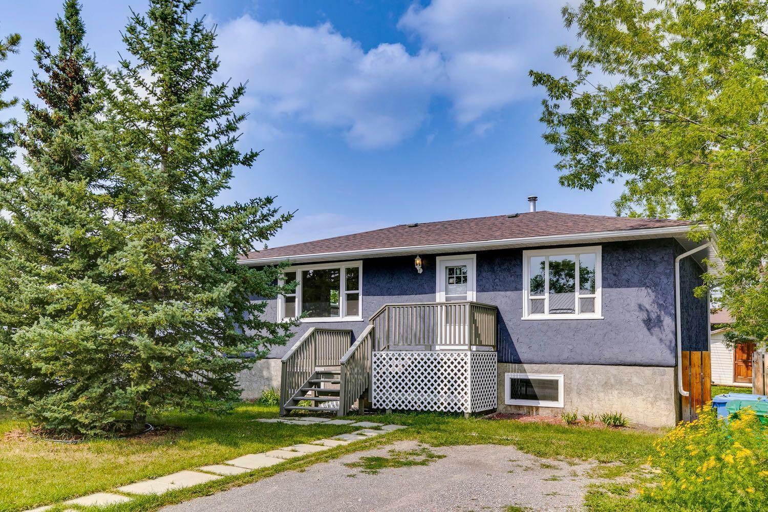 Property Photo:  204 Windsor Avenue  AB T0L 2A0 