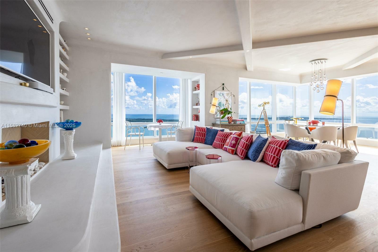 Property Photo: 1425 Brickell Ave 55F FL 33131