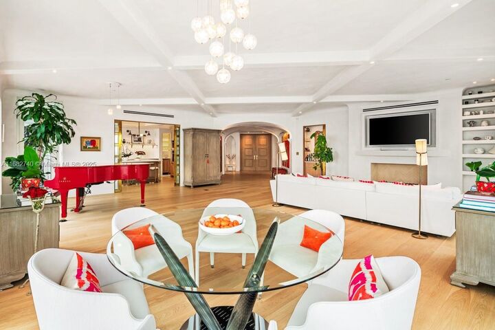 Property Photo: 1425 Brickell Ave 55F FL 33131