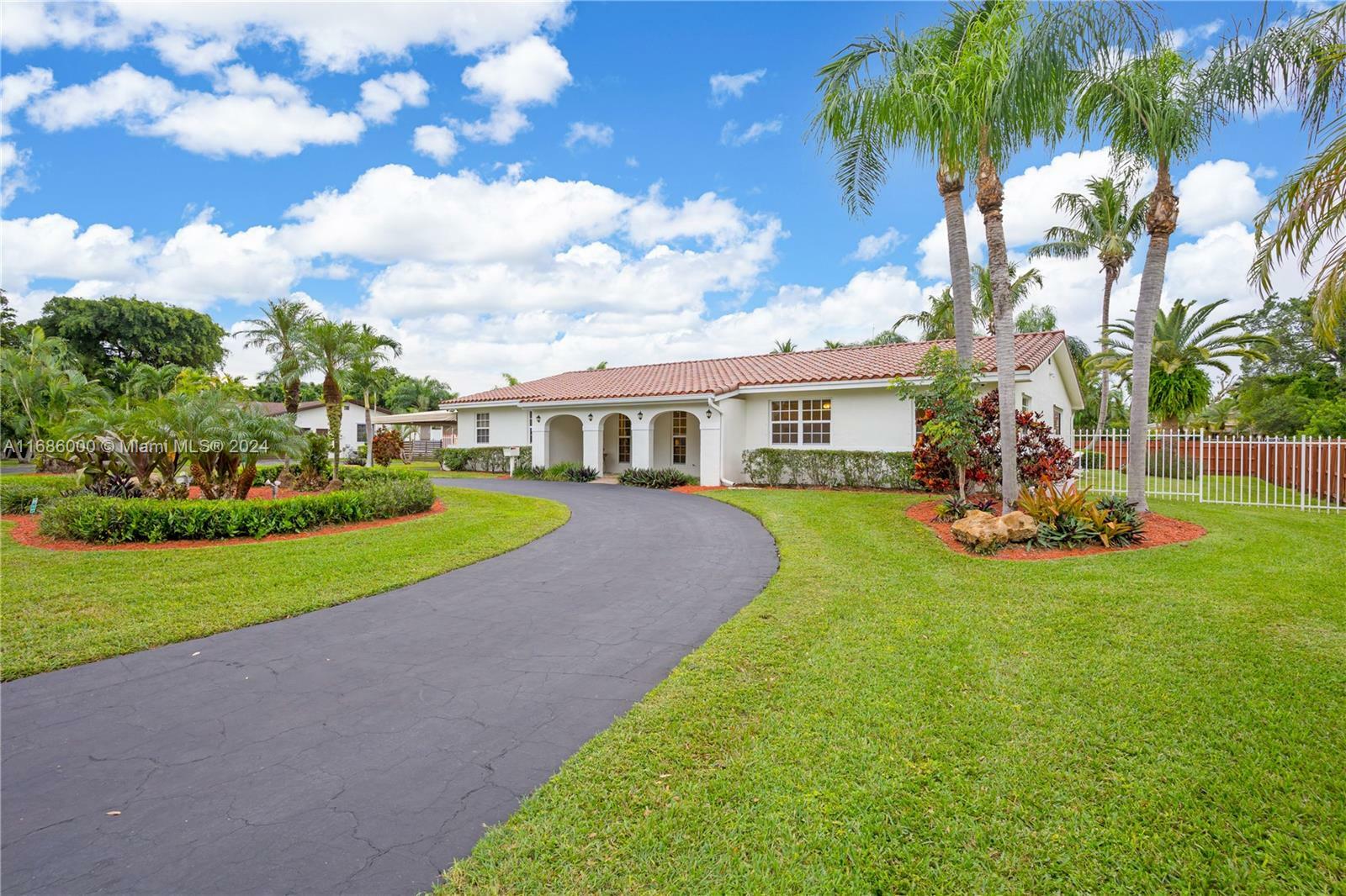 Property Photo:  17222 SW 88th Ave  FL 33157 