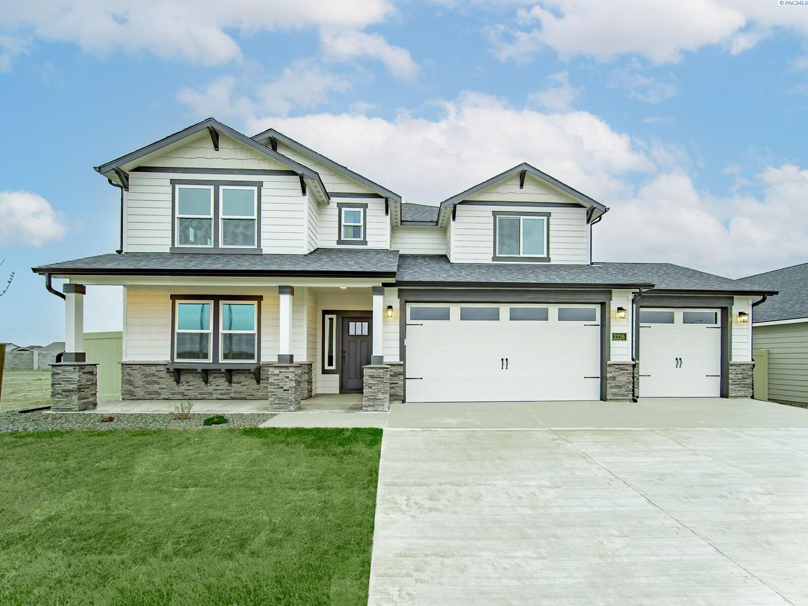 Property Photo:  2226 Fire Time Loop  WA 99352 