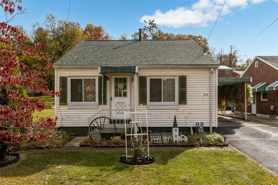 Property Photo:  814 Bower Hill Rd.  PA 15017 