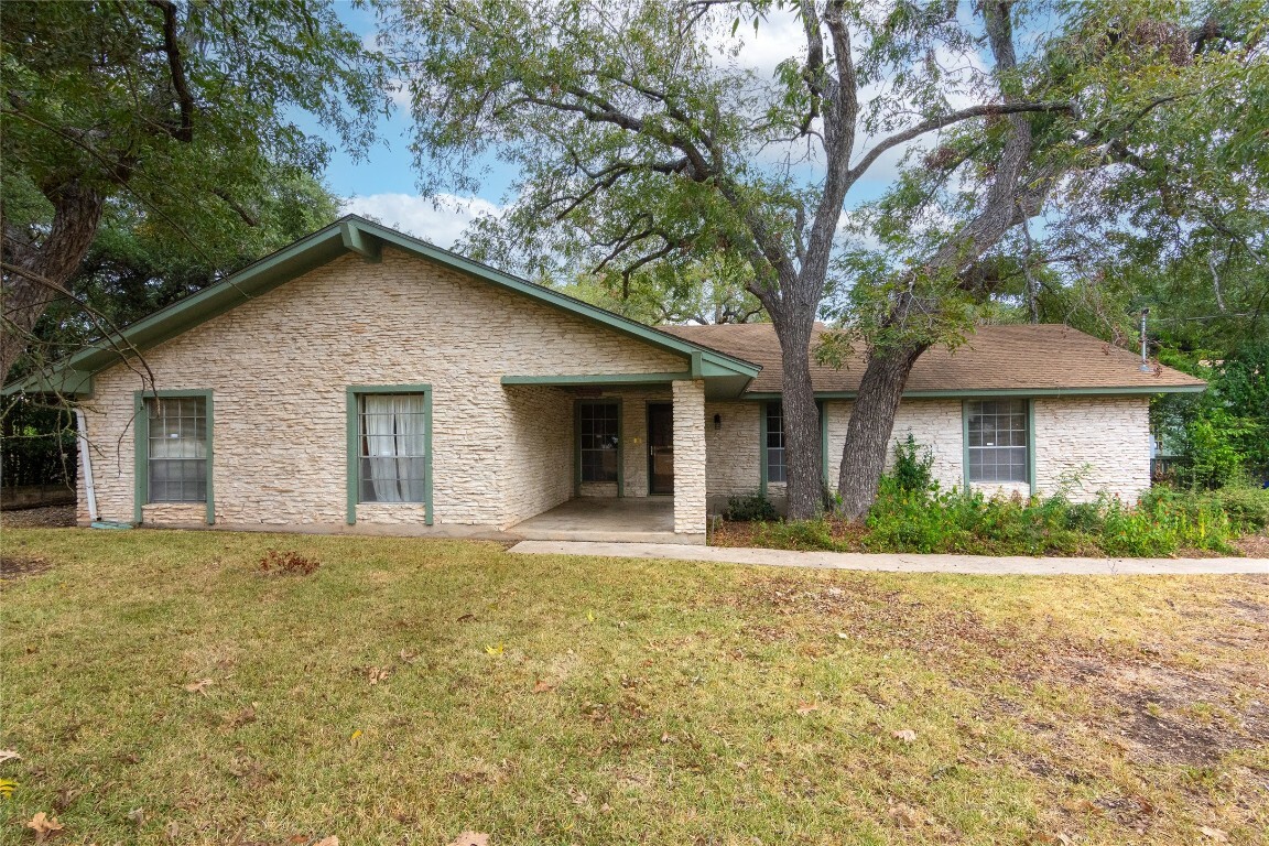 Property Photo:  5208 Rambling Range  TX 78727 