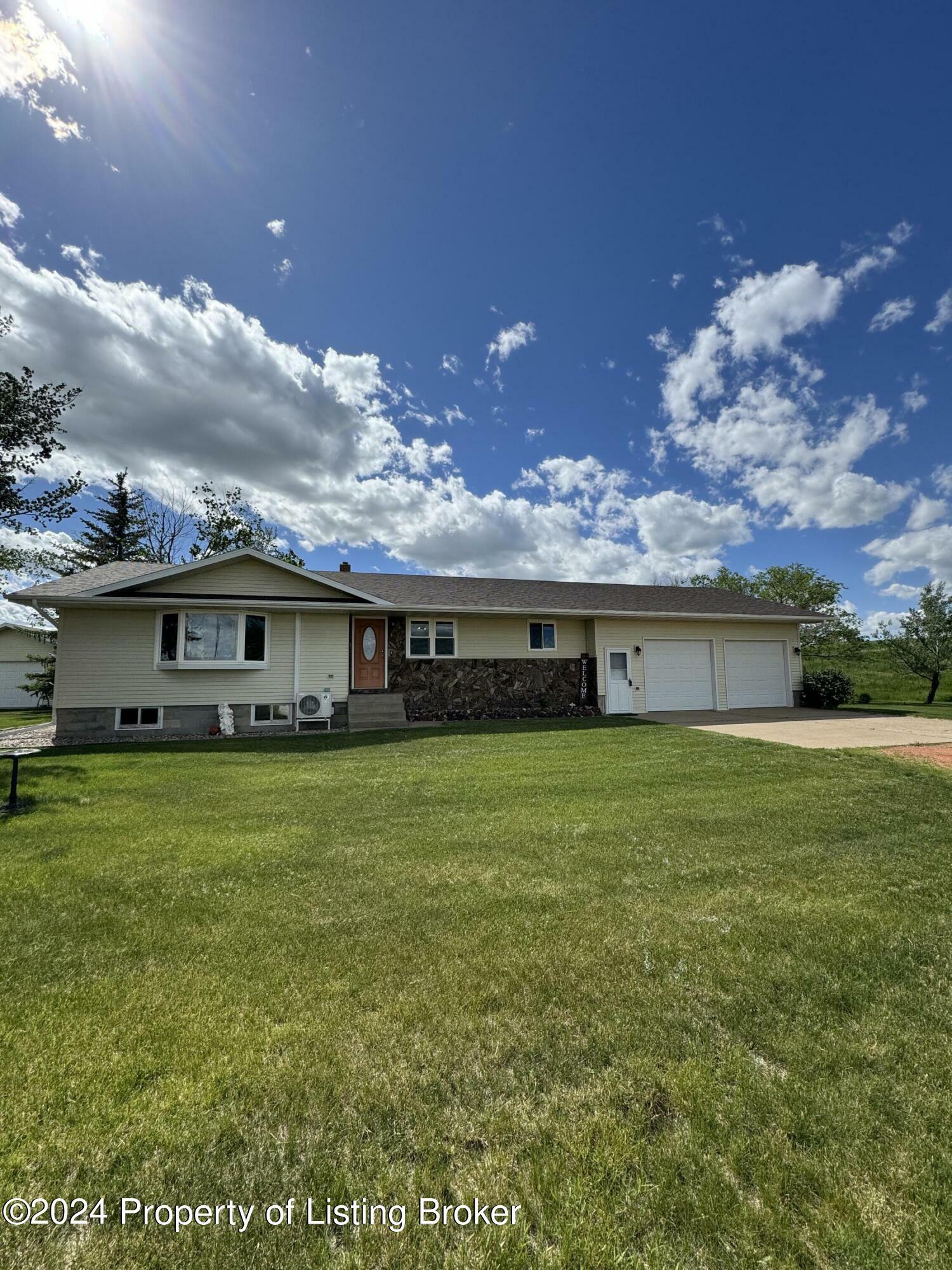 Property Photo:  13003 24th Street SW  ND 58622 