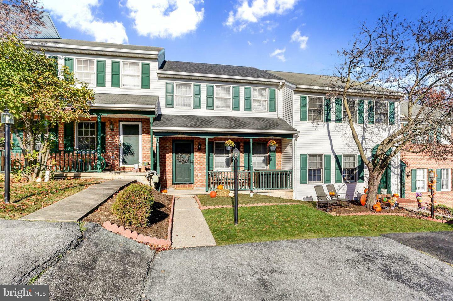 Property Photo:  2565 Woodmont Drive  PA 17404 