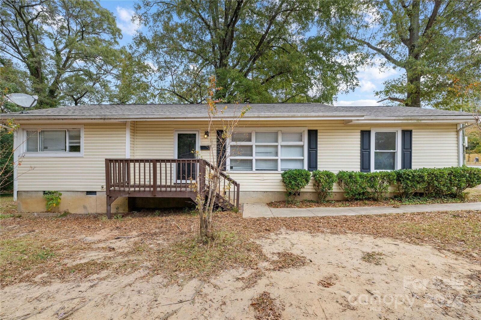 Property Photo: 3632 Tuckaseegee Road NC 28208