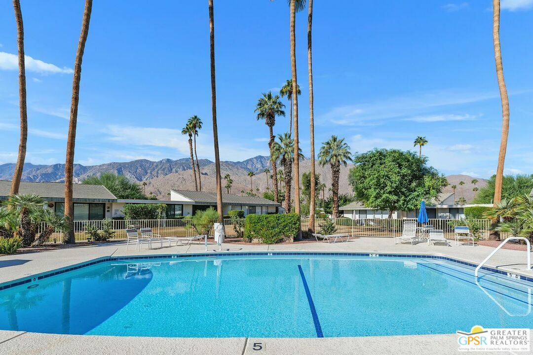 1209  N Martinique Cir  Palm Springs CA 92264 photo