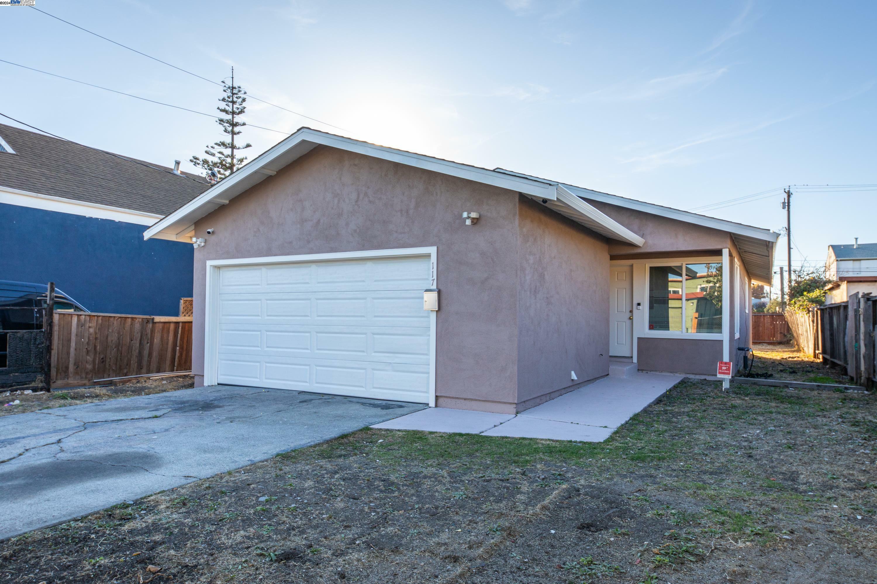 Property Photo:  117 S 4th  CA 94804 