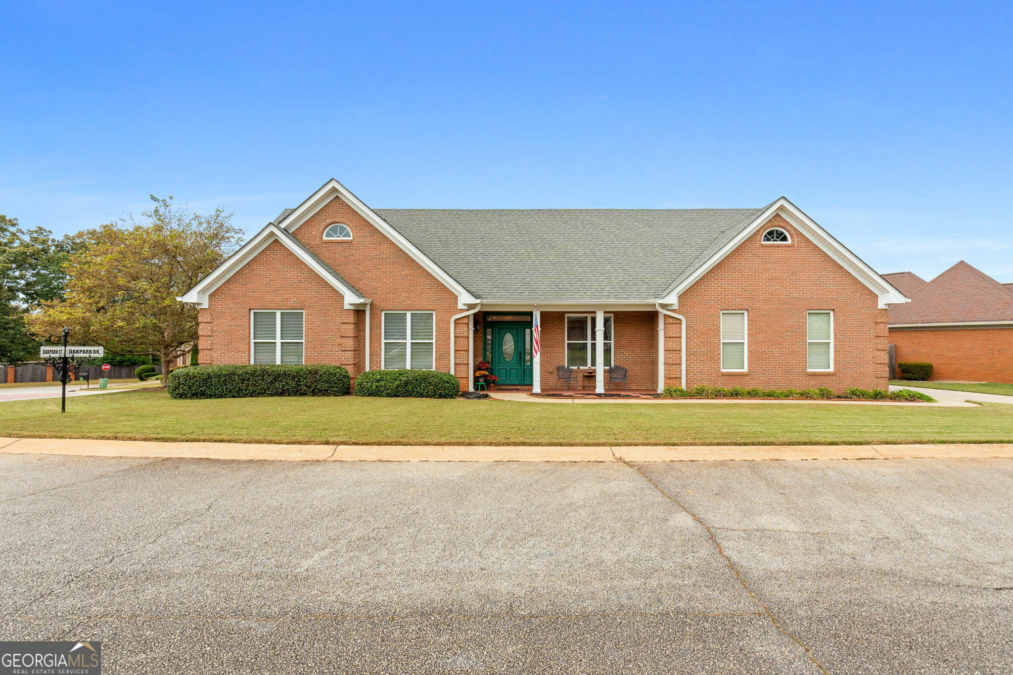 Property Photo:  1115 Oakpark Drive Drive  GA 30253 