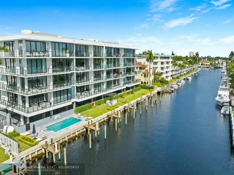 Property Photo: 160 Isle Of Venice Dr. 301 FL 33301