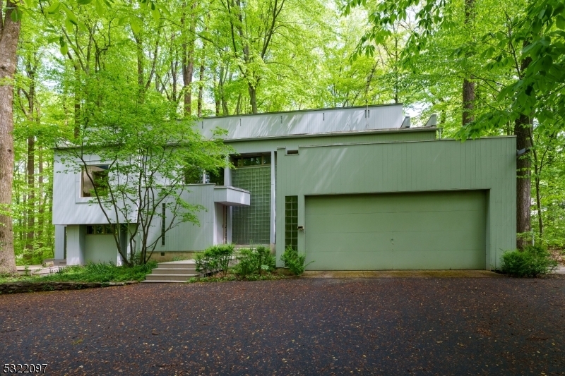 Property Photo:  57 Raven Rock Rd  NJ 08559 