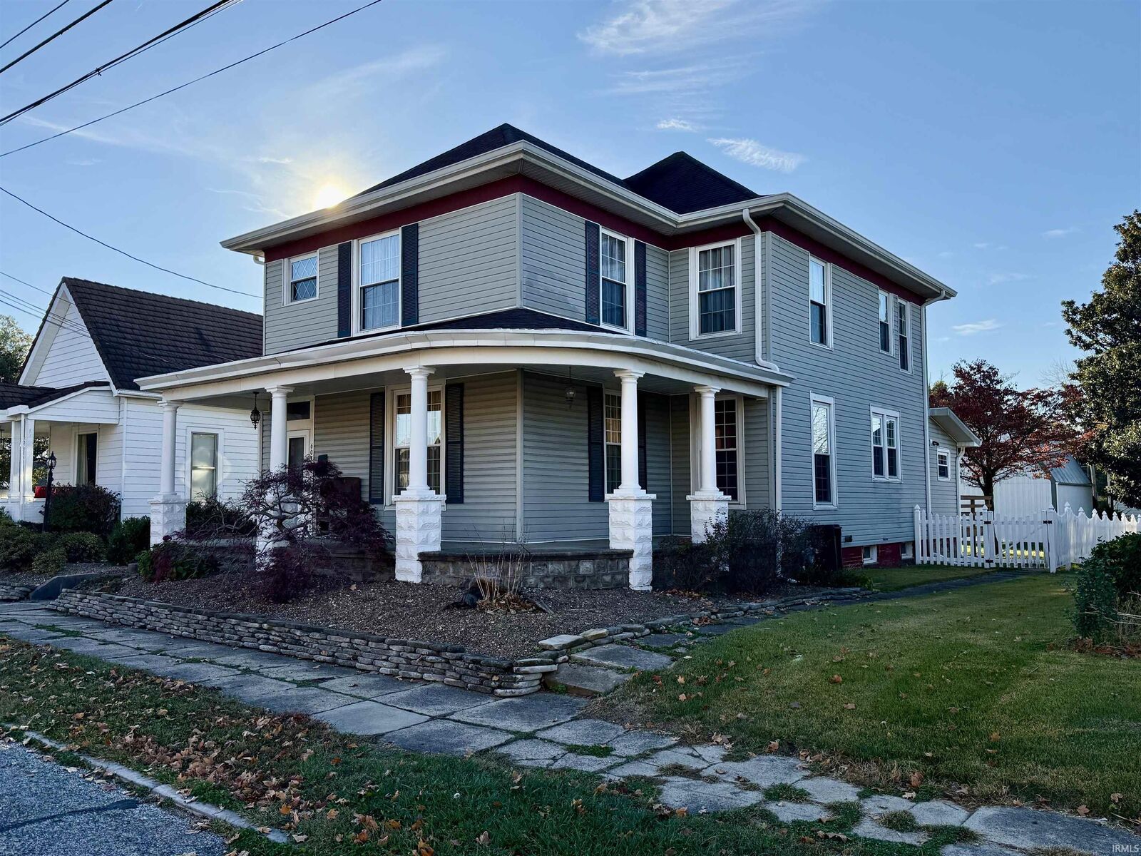 Property Photo: 607 E Walnut Street IN 47501-2814