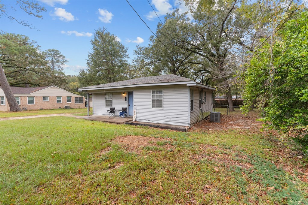 Property Photo:  1306 Jordan Avenue  TX 75904 