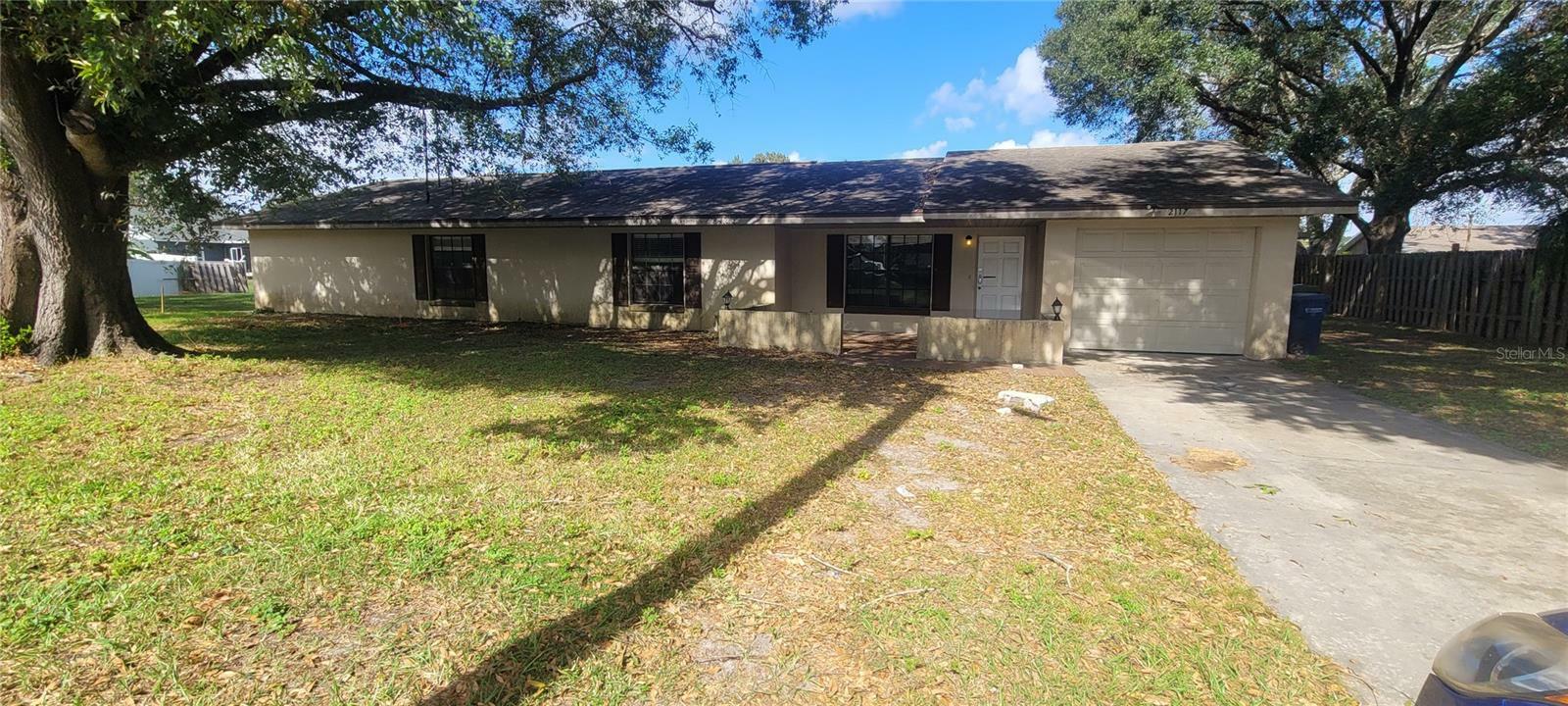 Property Photo:  2117 High Point Avenue SW  FL 33880 