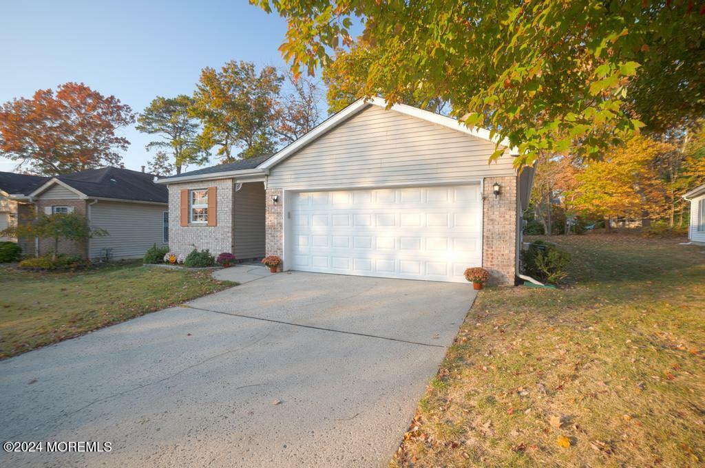 Property Photo: 1544 Heatherleaf Lane NJ 08755