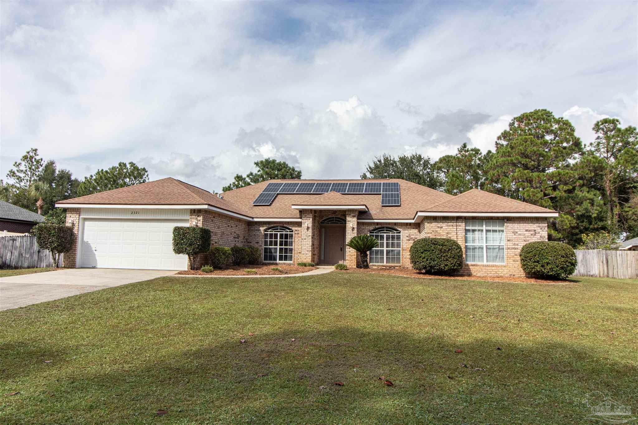 Property Photo:  2321 Crescent Rd  FL 32566 