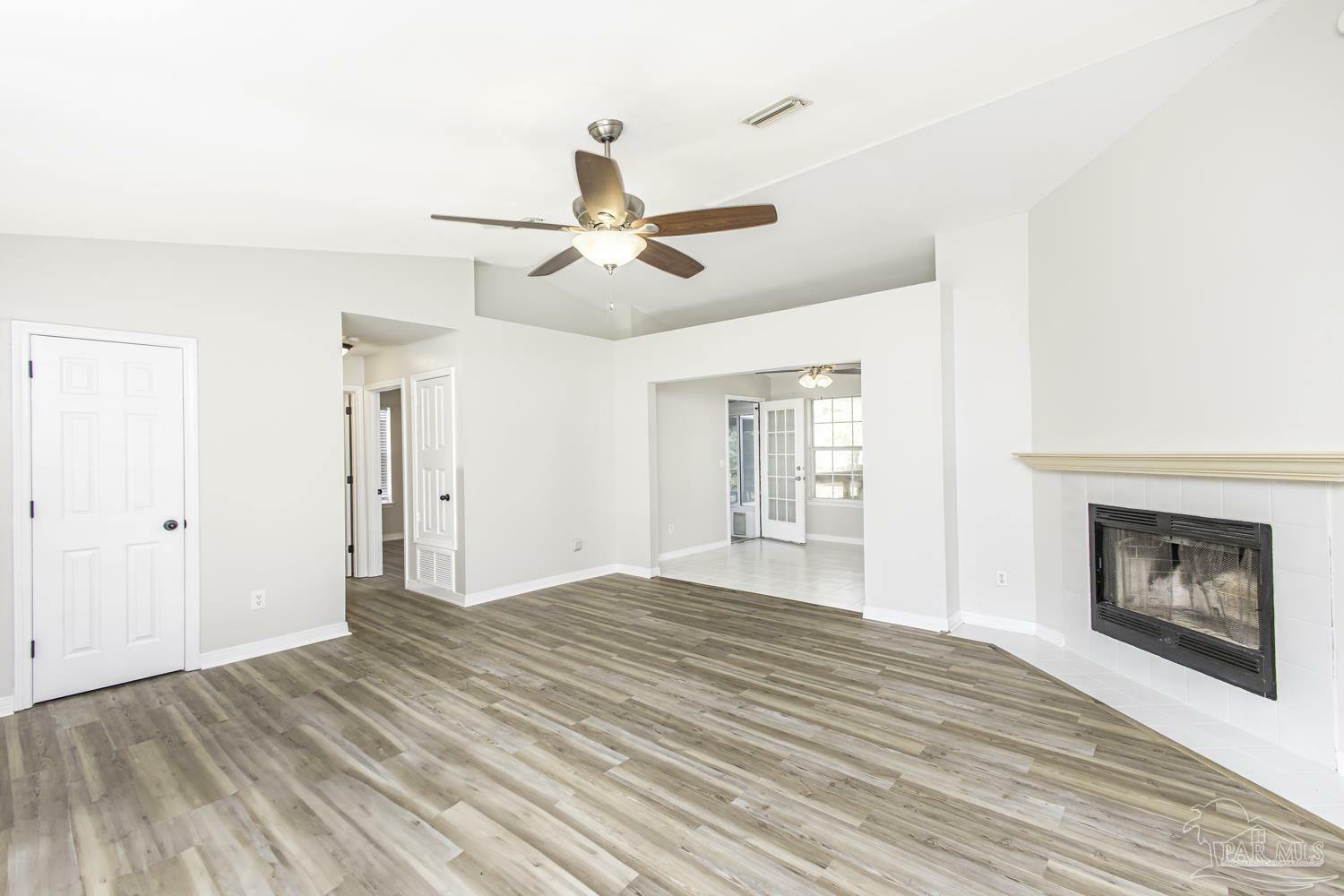 Property Photo:  7464 Johnson Rd  FL 32583 