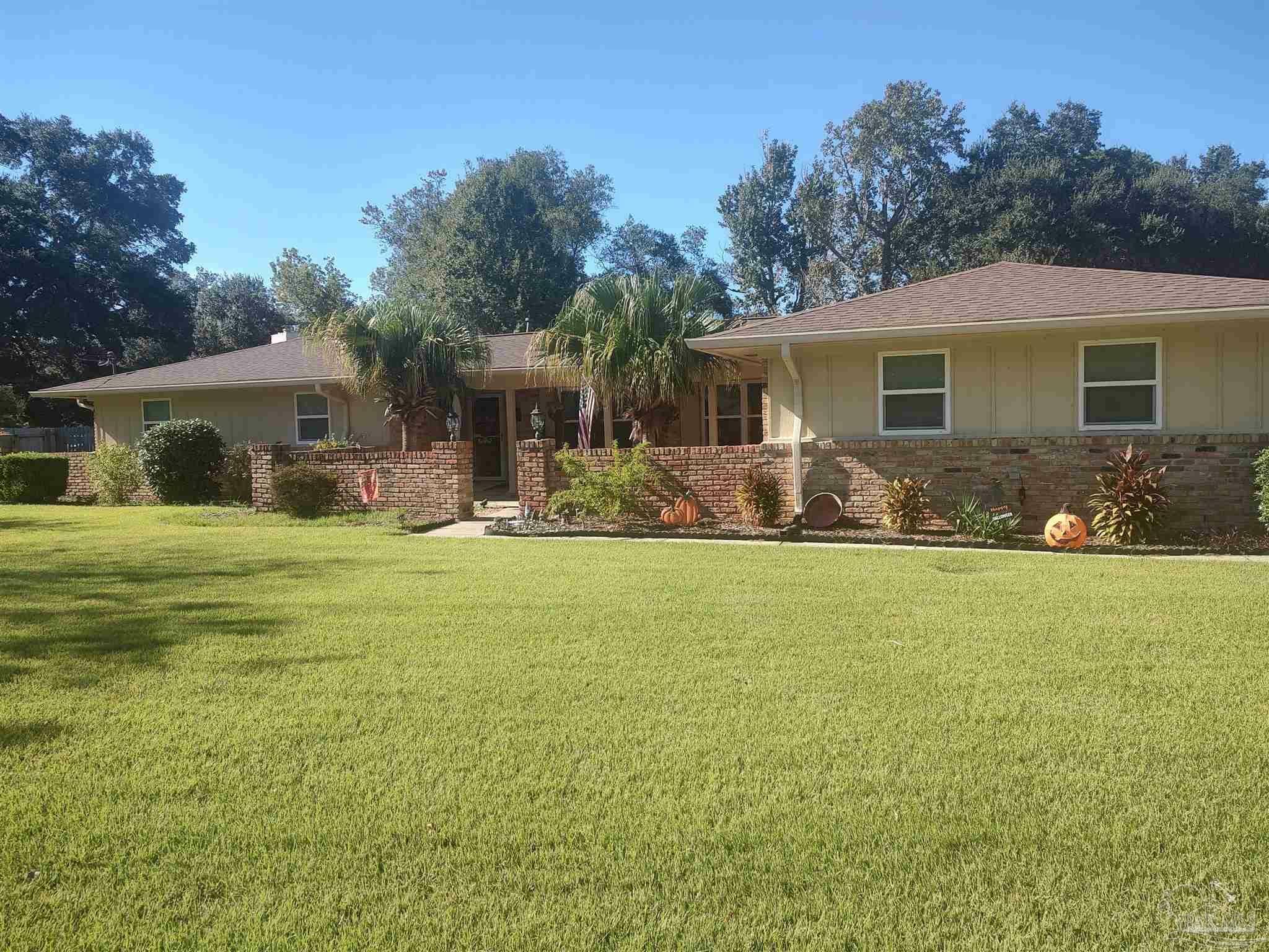 6335 Alvarado Rd  Pensacola FL 32504 photo