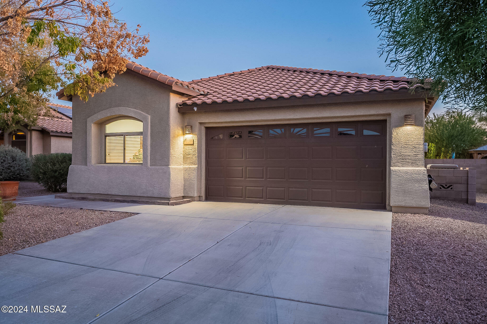 Property Photo:  11305 W Farm Village Drive  AZ 85653 