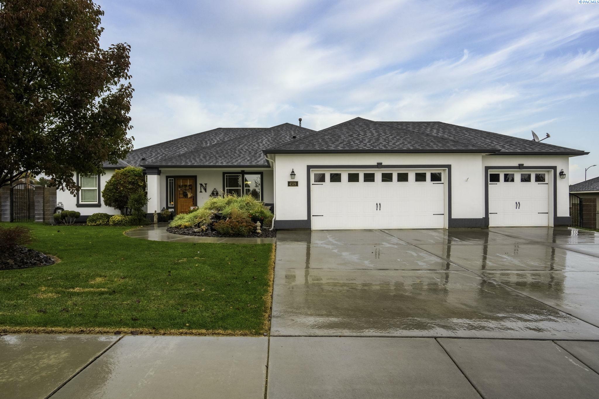 Property Photo: 4519 Indian Ridge Dr WA 99301