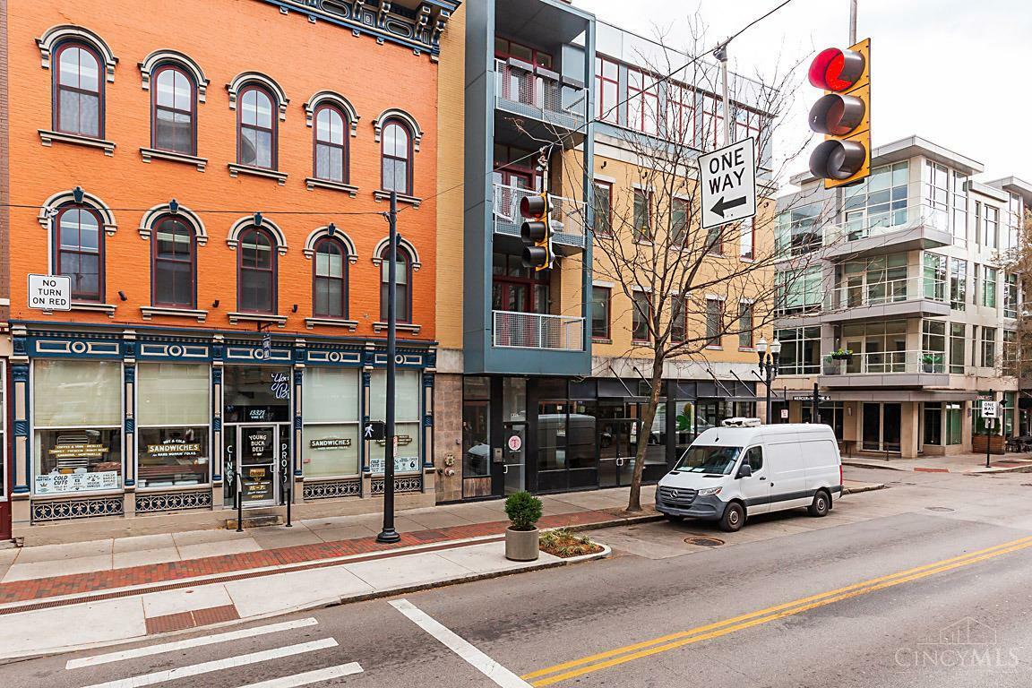 Property Photo:  1326 Vine Street  OH 45202 