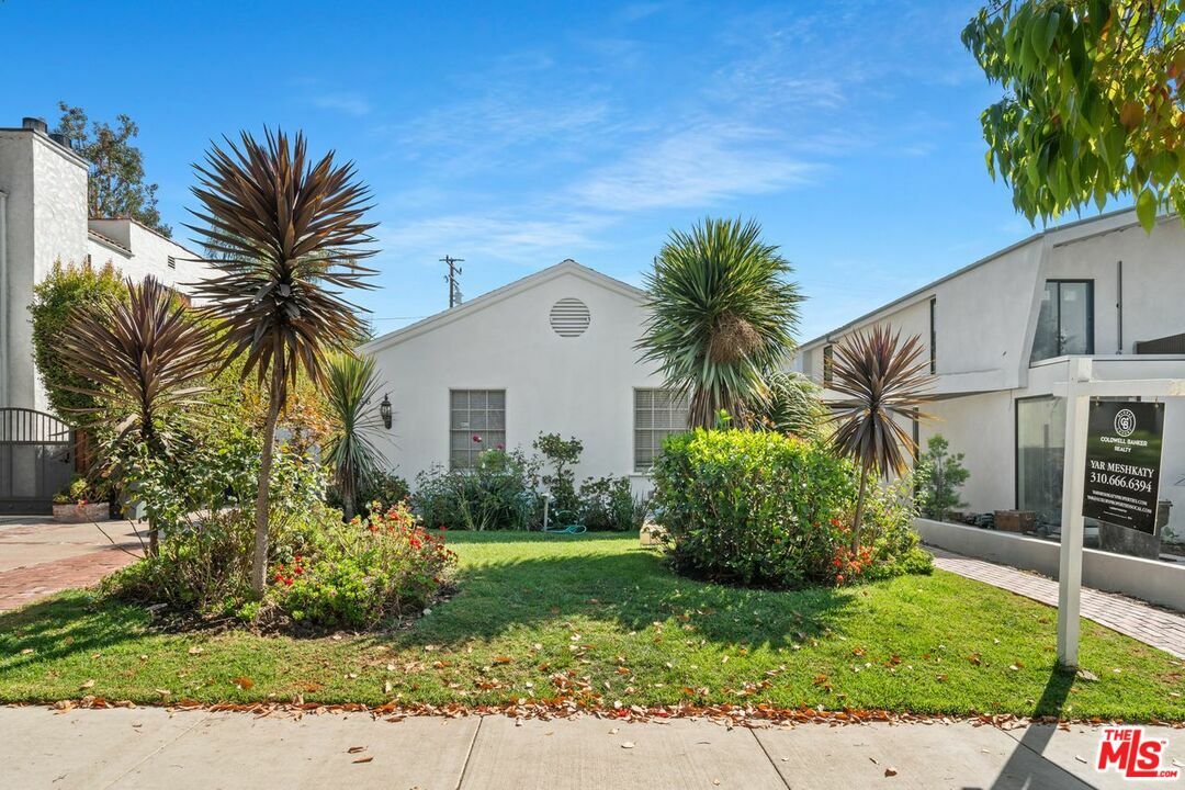 Property Photo:  934  N La Jolla Ave  CA 90046 