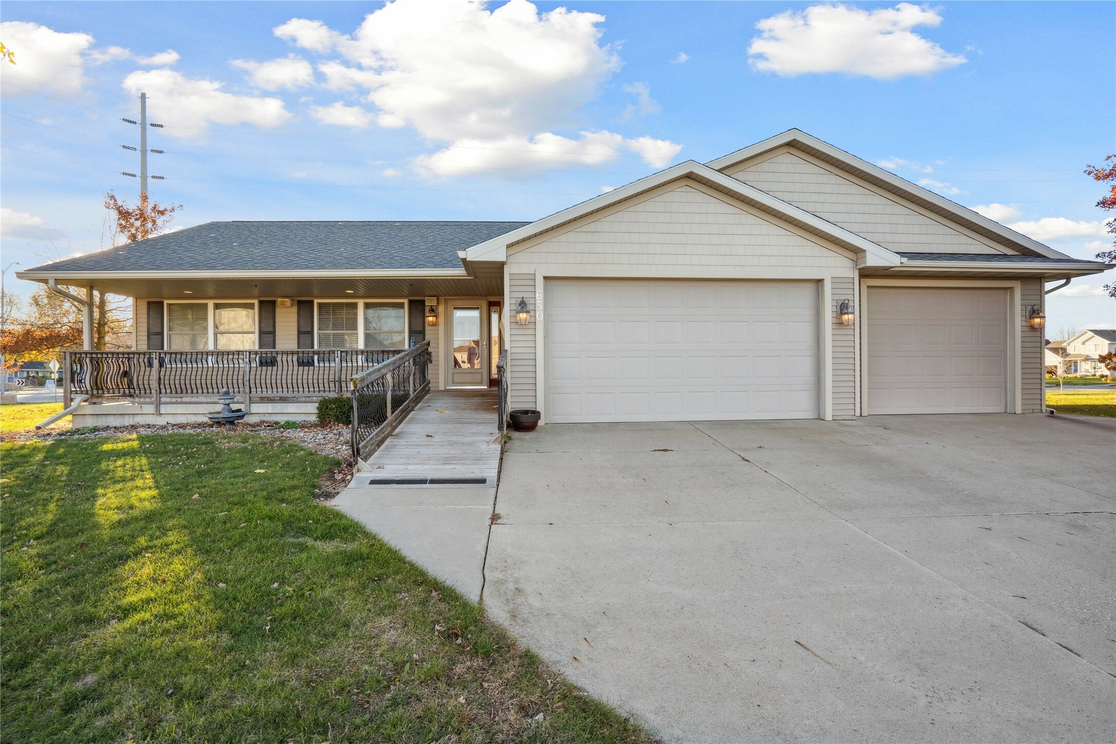 650 SE Meadowlark Lane  Waukee IA 50263 photo