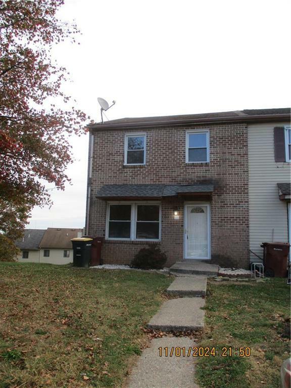 13 Eisenhower Circle  Whitehall Twp PA 18052 photo