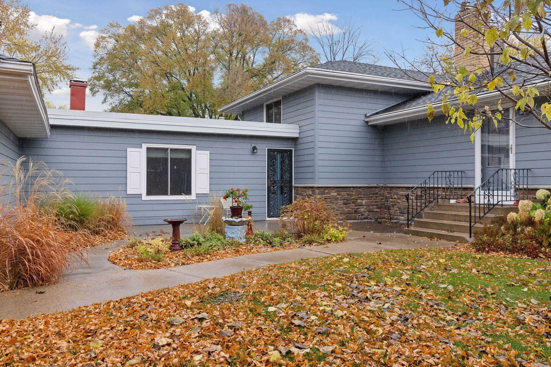 Property Photo:  445 Lakeside Drive S  MN 55003 