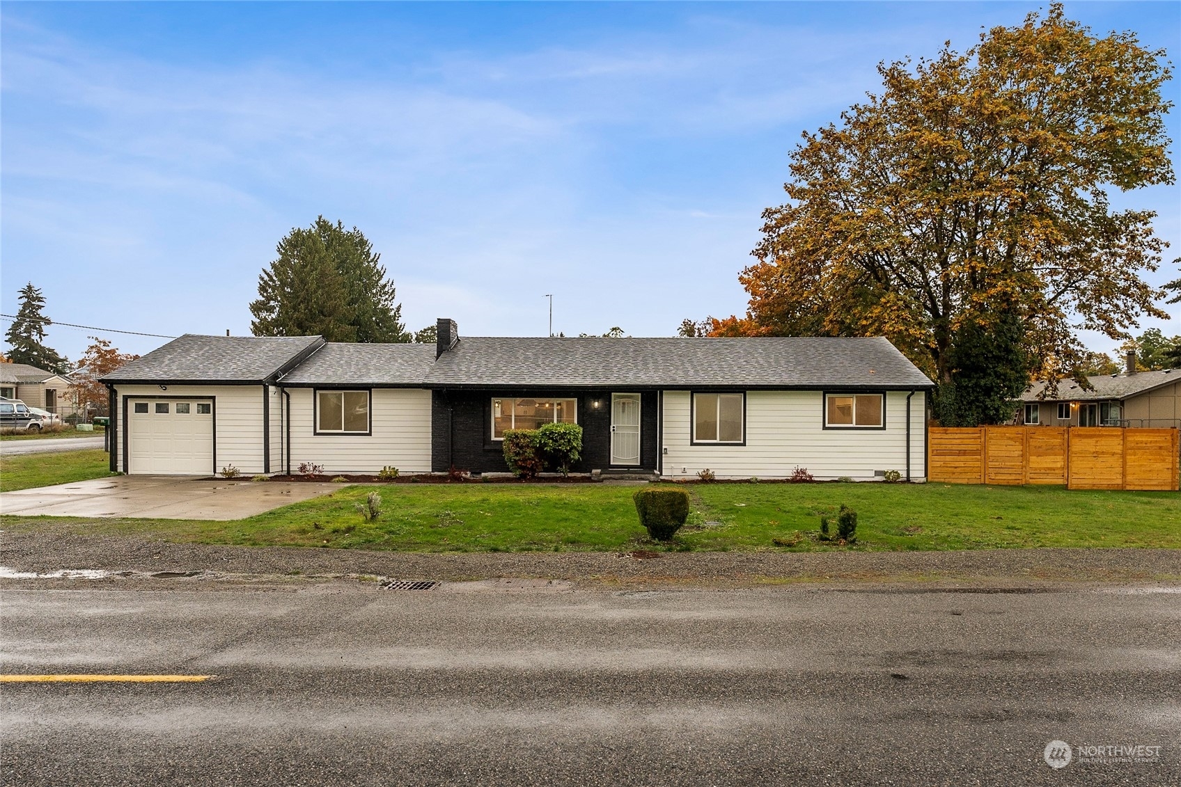 Property Photo:  11801 Yakima Avenue S  WA 98444 