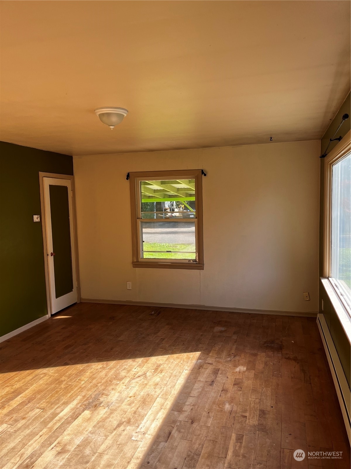 Property Photo:  13661368 Thurston Avenue NE  WA 98506 