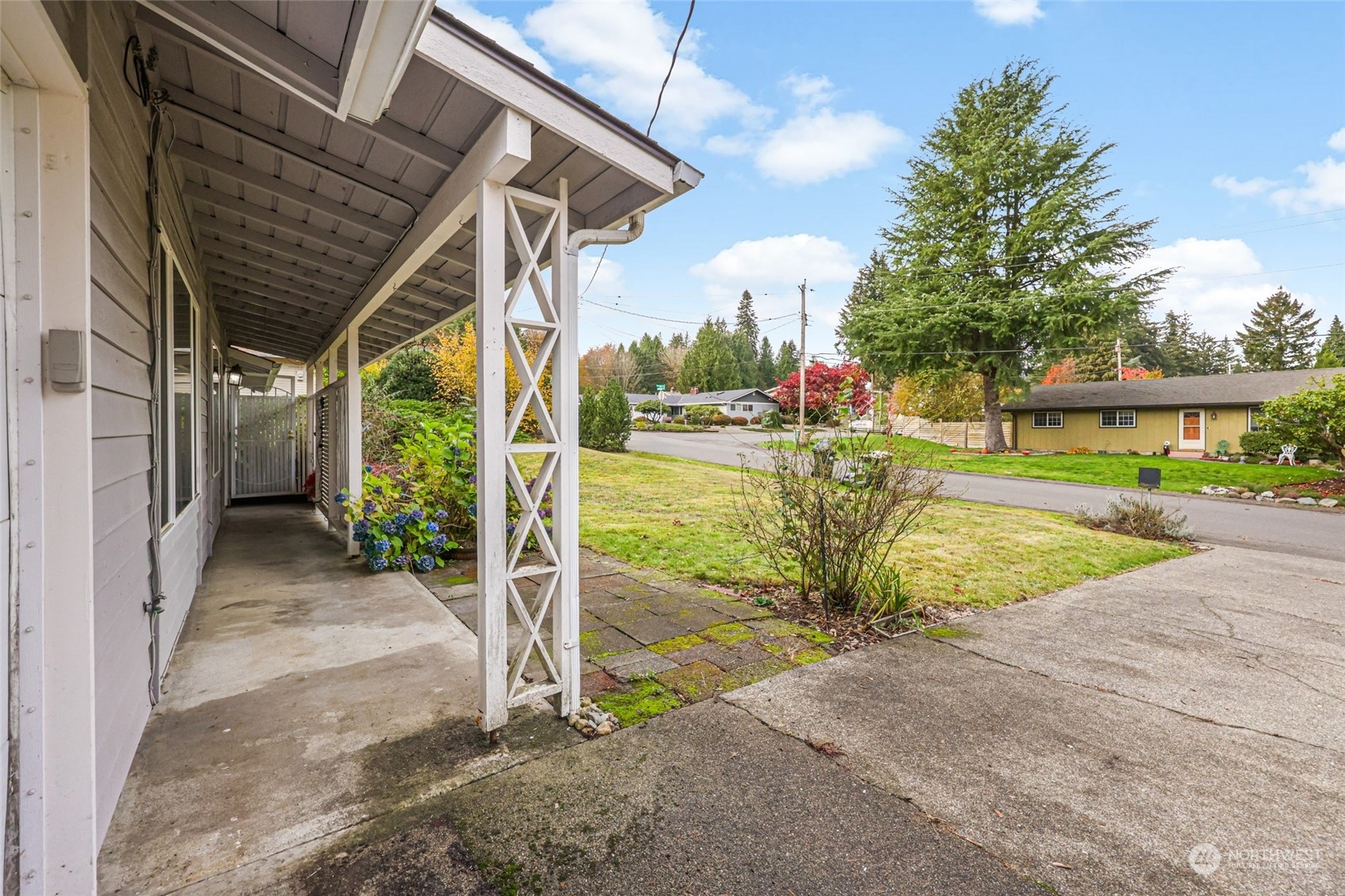 Property Photo:  3117 Brentwood Drive SE  WA 98503 