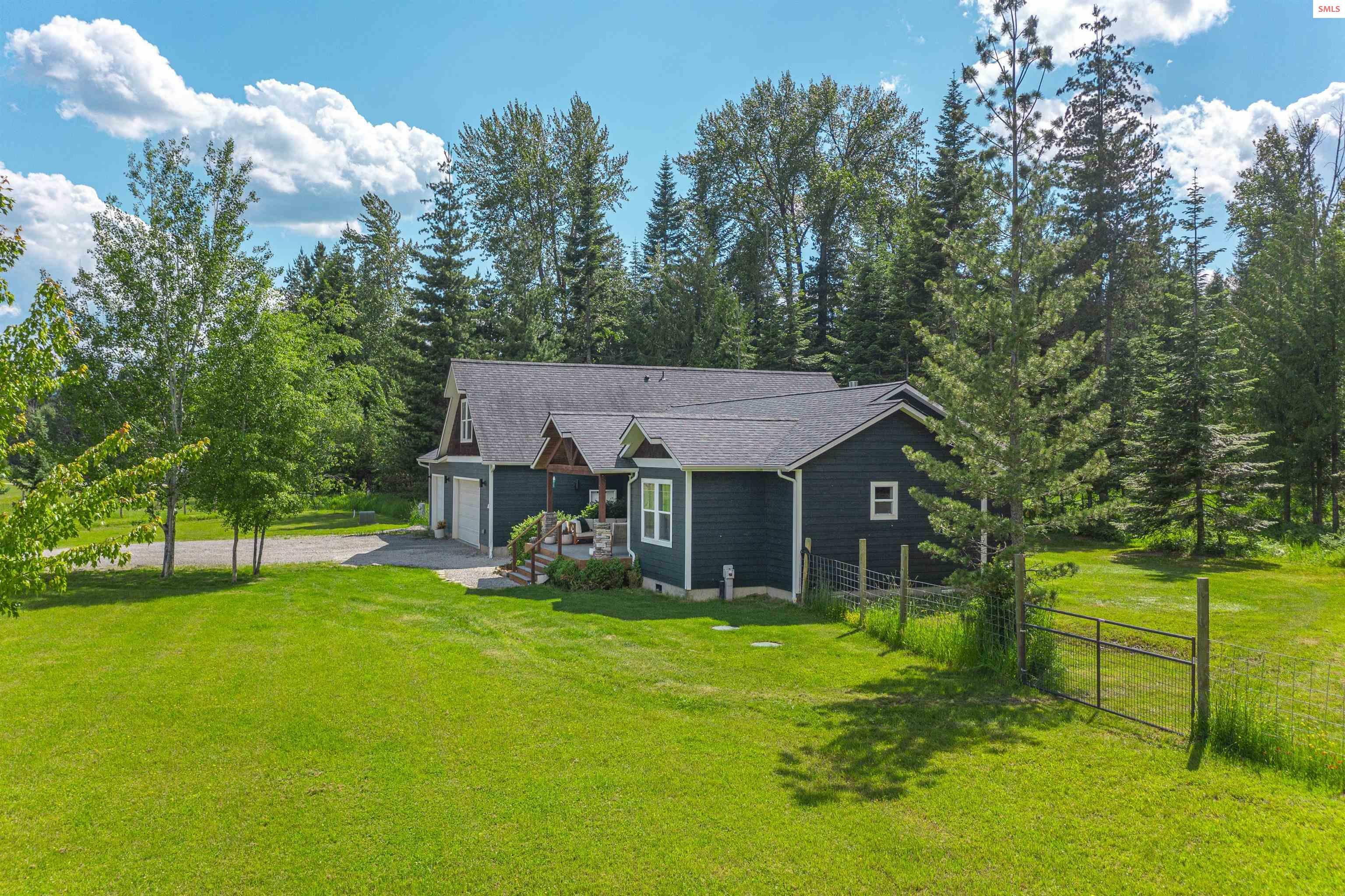 Property Photo:  80 Bobtail Rd.  ID 83864 