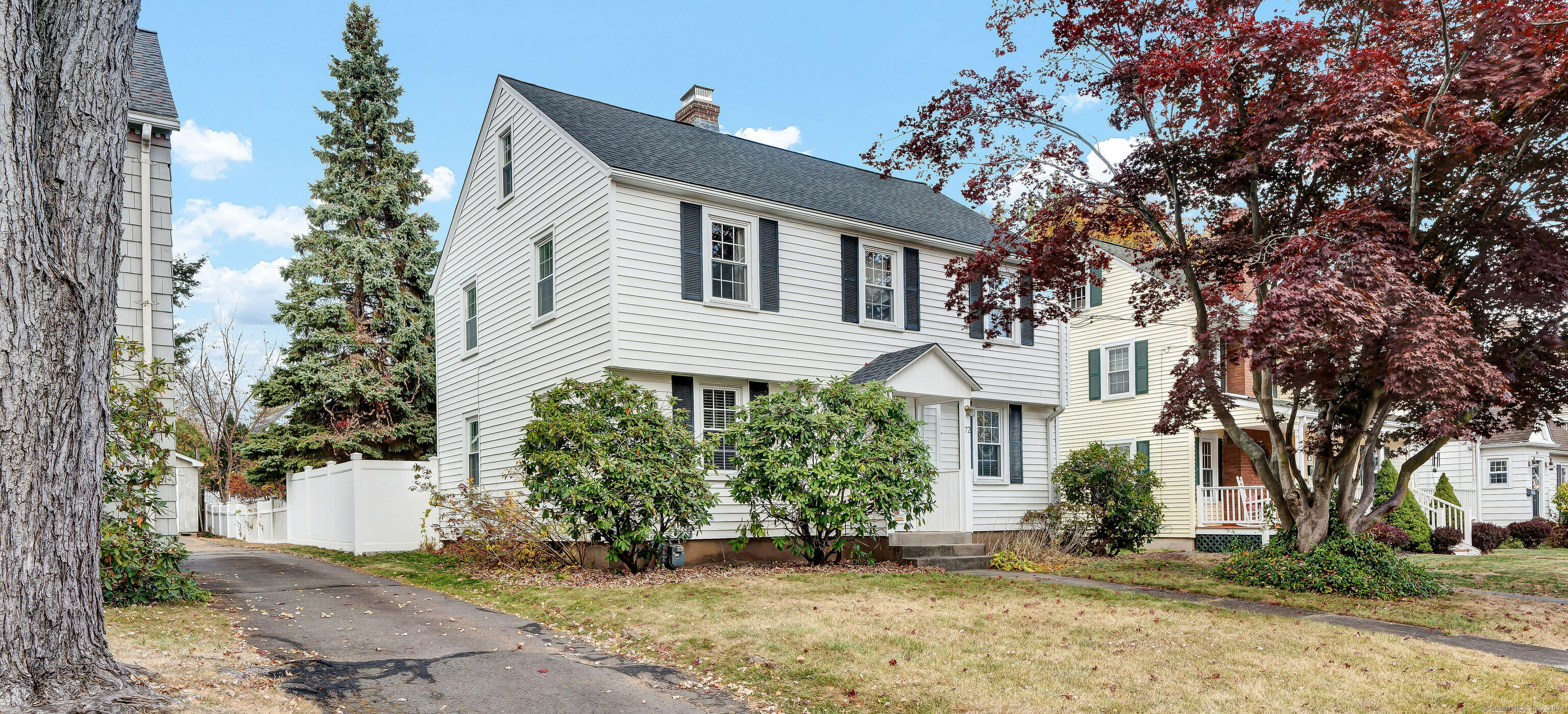 Property Photo:  72 Meadowbrook Road  CT 06107 