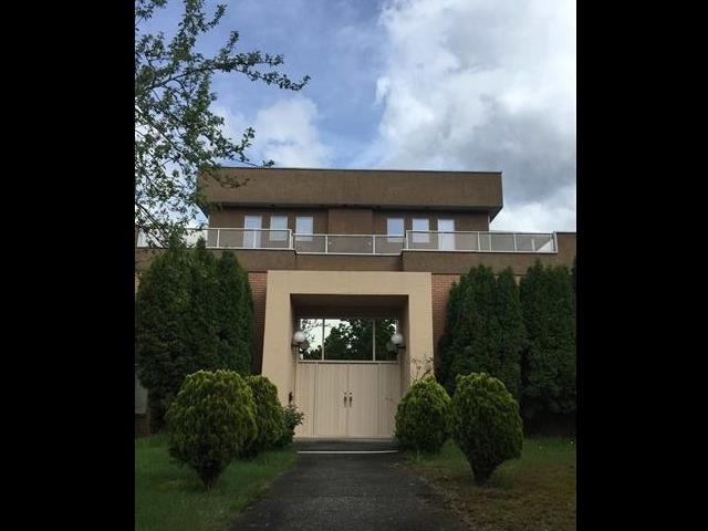 Photo de la propriété: 7498 Cariboo Road BC V3N 4A7