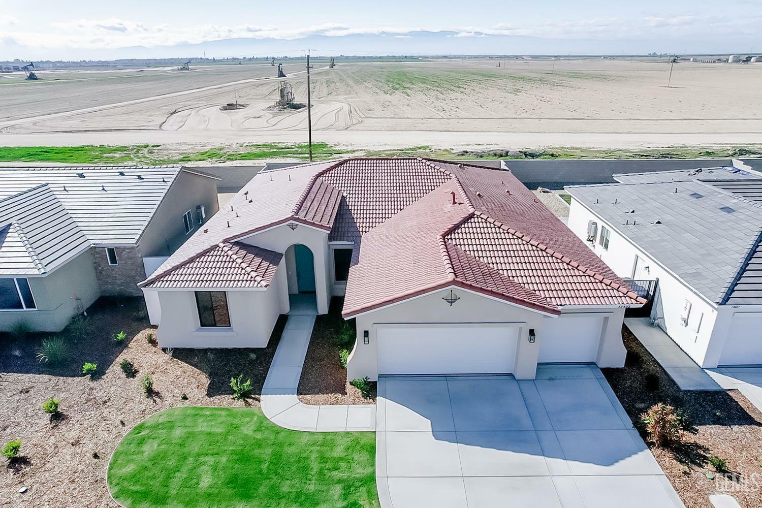 Property Photo: 12403 Madelyn Drive CA 93311