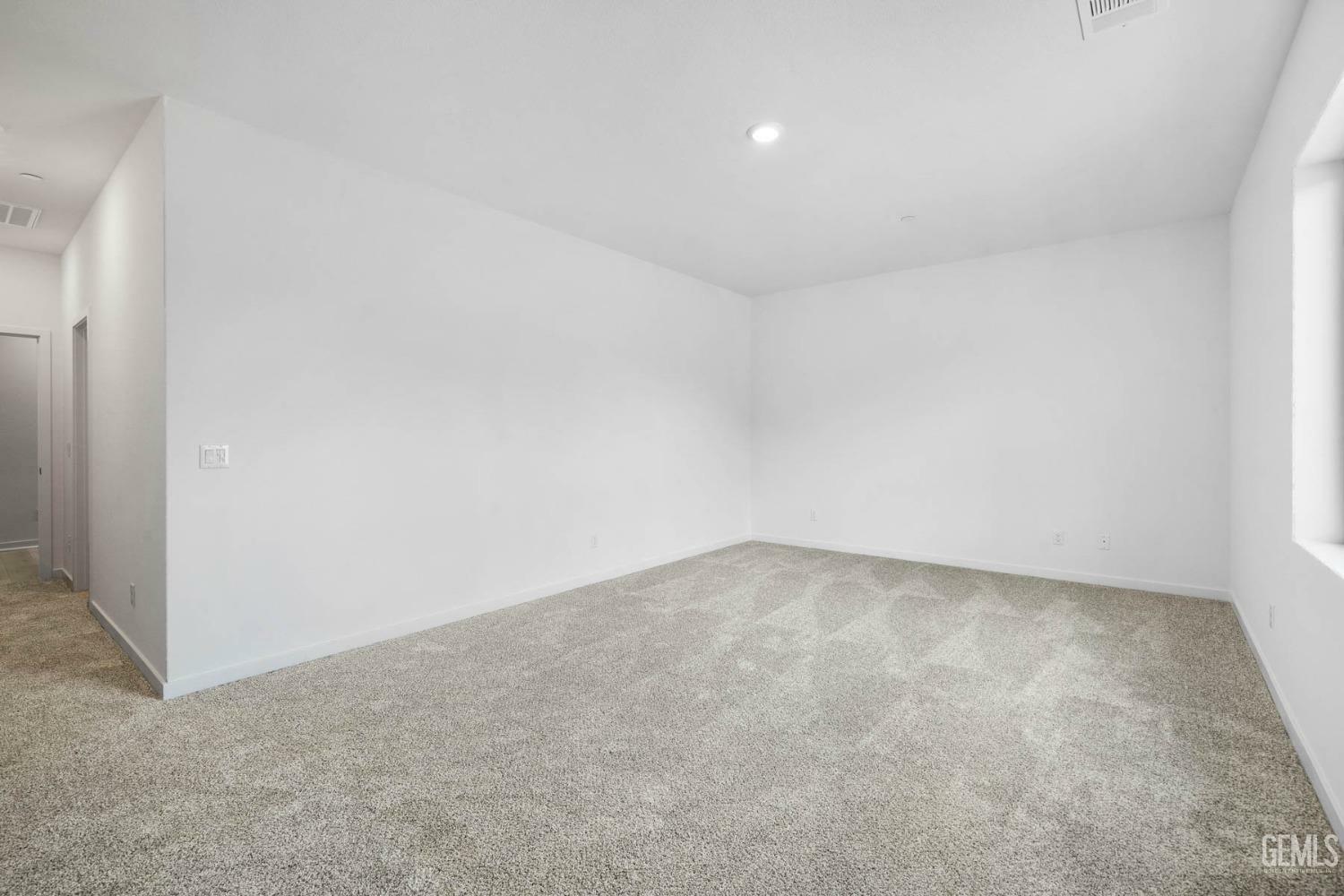 Property Photo:  8505 Seth Alexander Way  CA 93306 