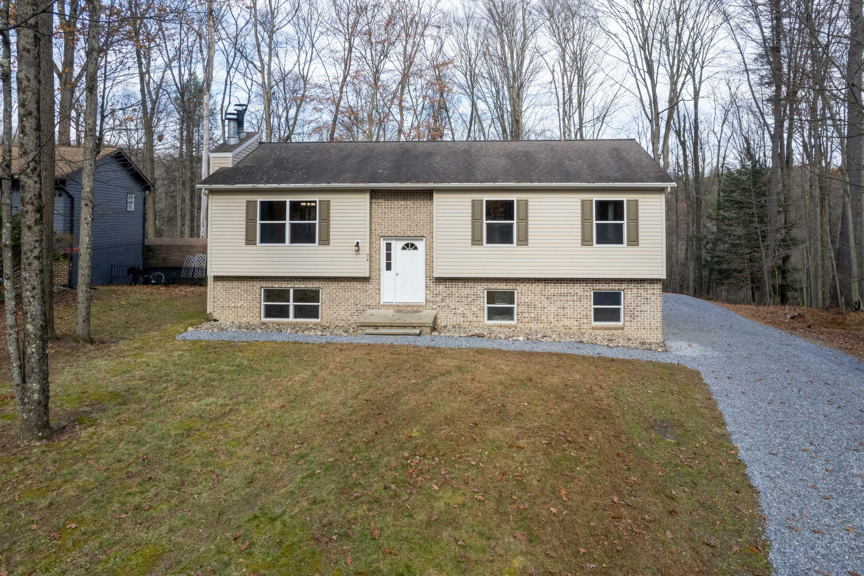 Property Photo:  98 Culebra Ct  PA 15801 