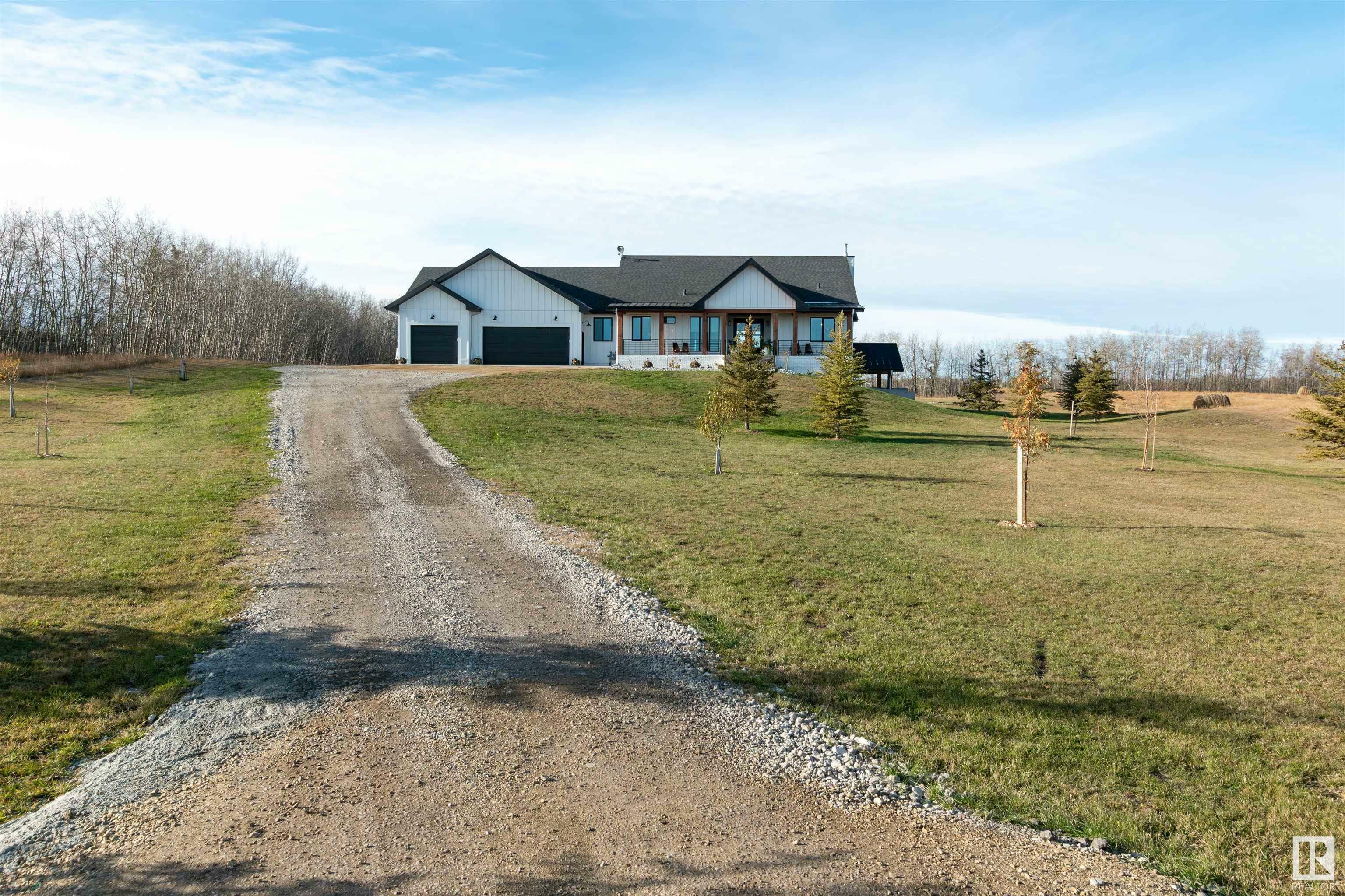 Property Photo:  22111 Twp Road 510 155  AB T0B 3M2 