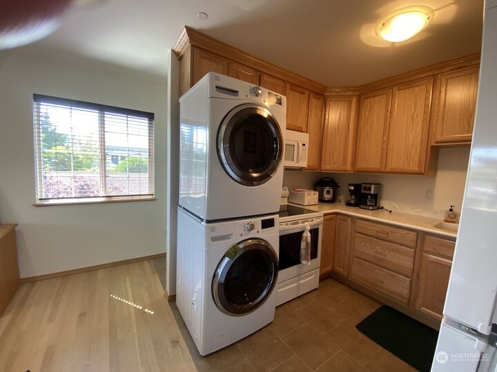 Property Photo: 626 Maple Street B WA 98020