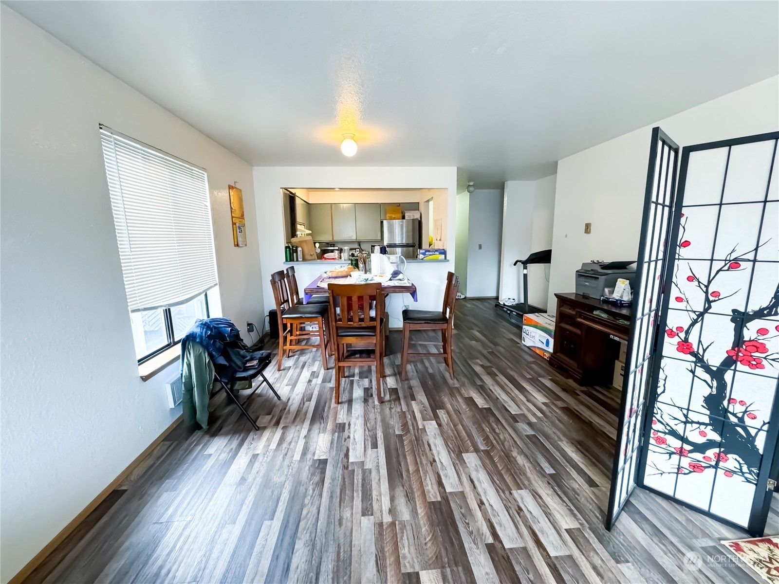 Property Photo:  10551 N Midvale Ave  WA 98133 