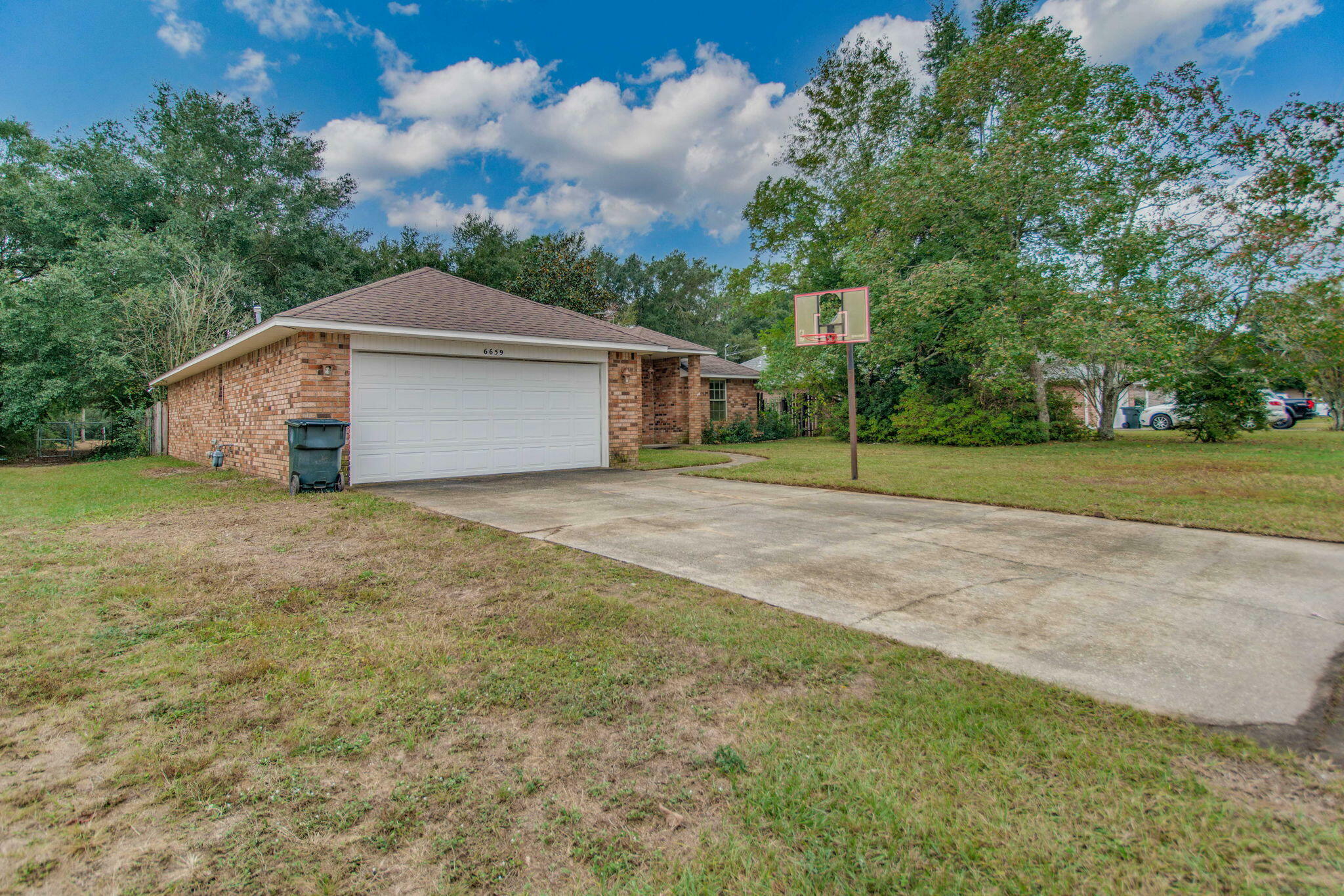 Property Photo:  6659 Ridge Crest Drive  FL 32570 